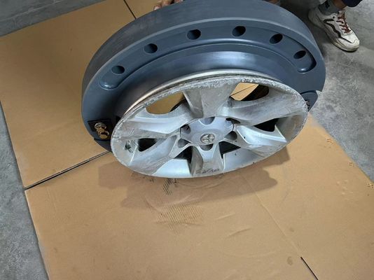 बख्तरबंद वाहन फ्लैट टायर चलाते हैं, बुलेटप्रूफ आपातकालीन सुरक्षा रनफ्लैट सिस्टम डालते हैं