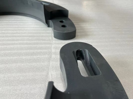 बख्तरबंद वाहन फ्लैट टायर चलाते हैं, बुलेटप्रूफ आपातकालीन सुरक्षा रनफ्लैट सिस्टम डालते हैं