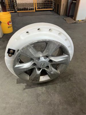 हाई पॉलिमर इमरजेंसी रन फ्लैट टायर वाहन चलाने वाली सुरक्षा रन फ्लैट डिवाइस सम्मिलित करता है