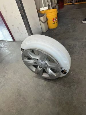 हाई पॉलिमर इमरजेंसी रन फ्लैट टायर वाहन चलाने वाली सुरक्षा रन फ्लैट डिवाइस सम्मिलित करता है